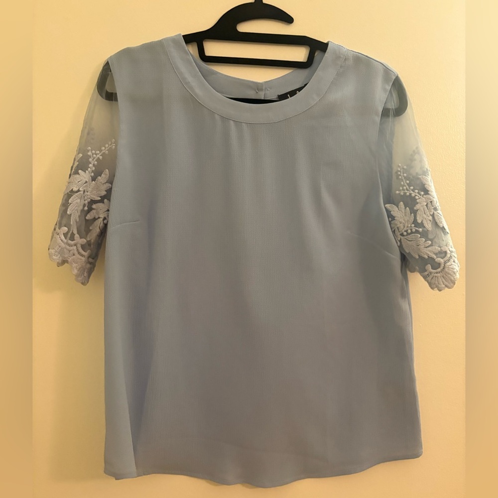 NWOT Lulu's Soft Blue Lace Sleeve Blouse